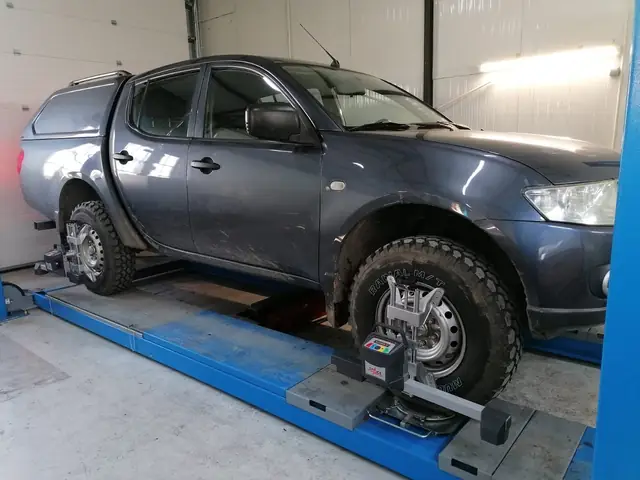 Pick-up pe rampa de geometrie la Quatro Expres